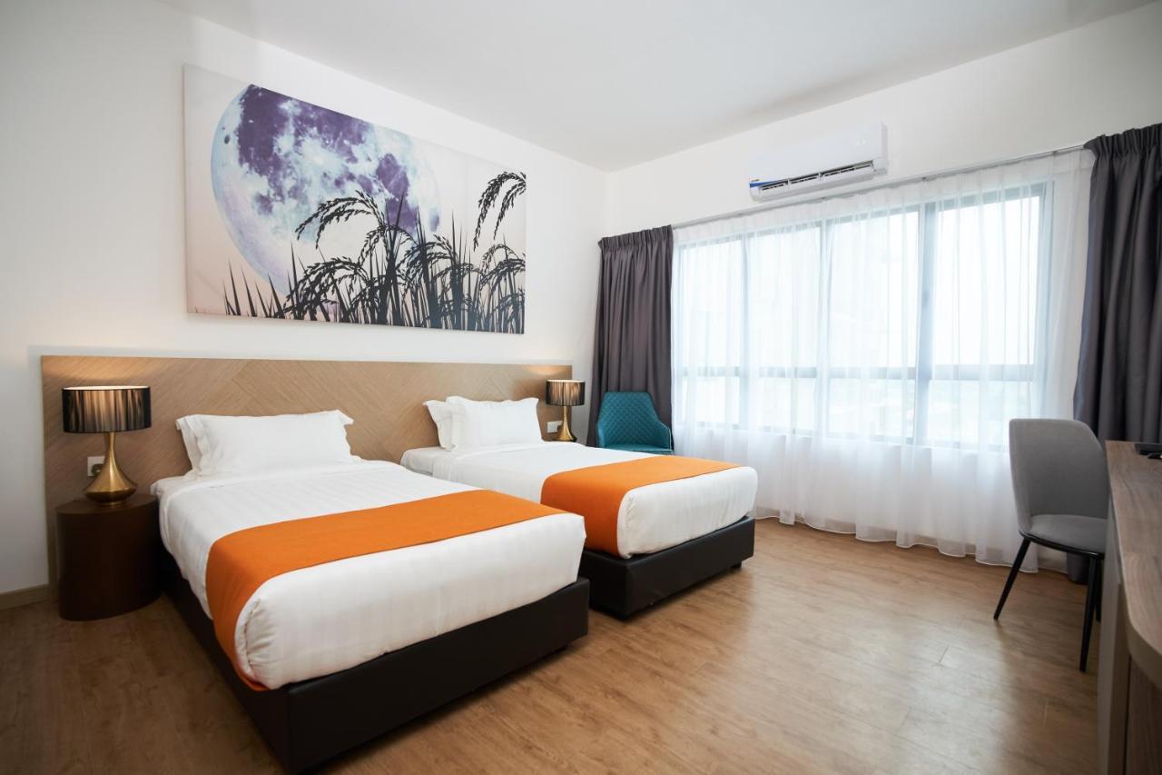 H Elite Design Hotel Kota Bharu Exterior photo